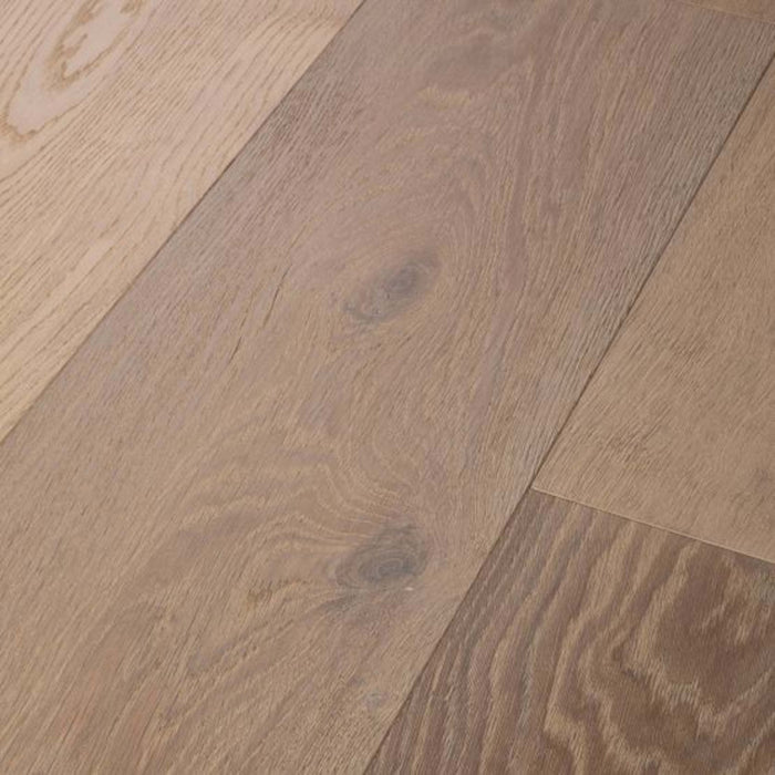 GRAND ESTATE in Stanford Hall Hardwood