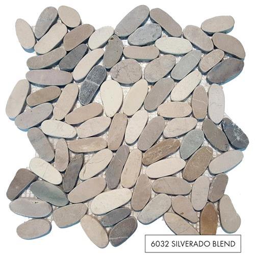 Kuala Pebbles in Silverado Blend Natural Stone