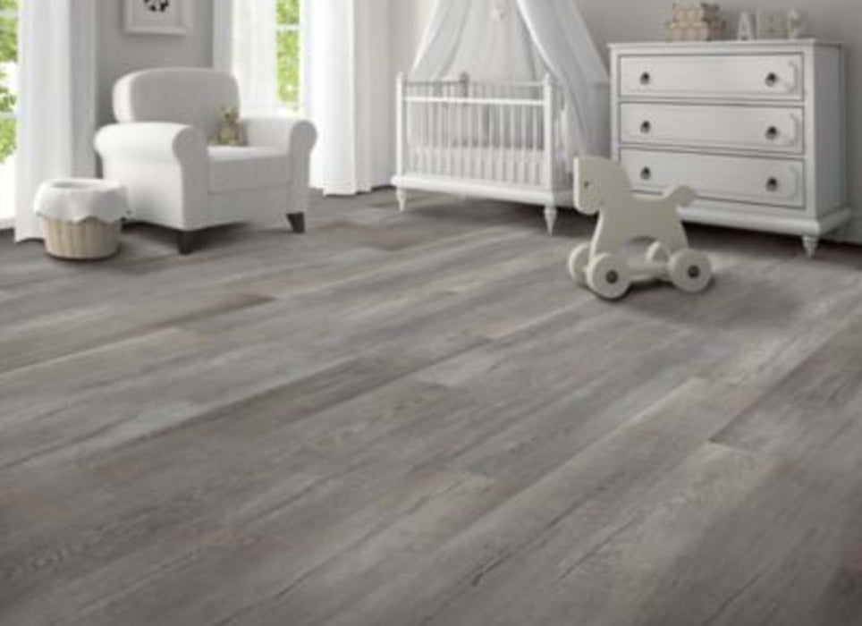 Lookout Trace in Worn Gray