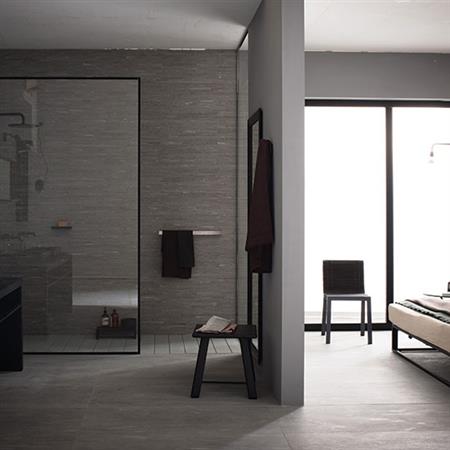 Ambassador in Wanderlust White 24x48