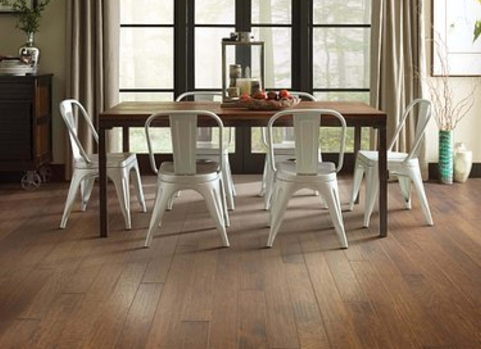 HAPPY HICKORY in Pathway