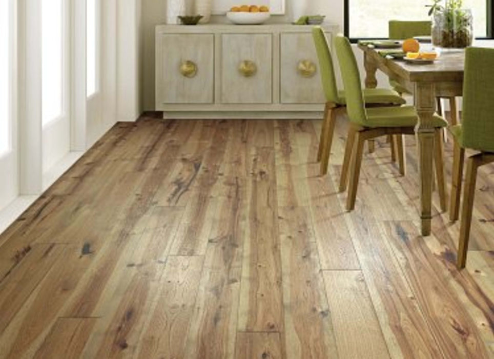 EASTLAKE HICKORY in Radiance