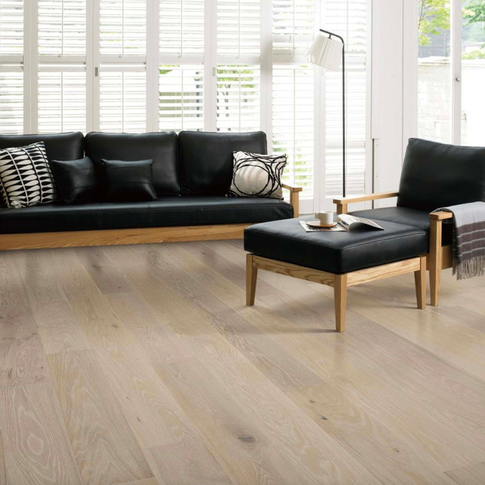 Cottage Collection in Grand Lake Hardwood