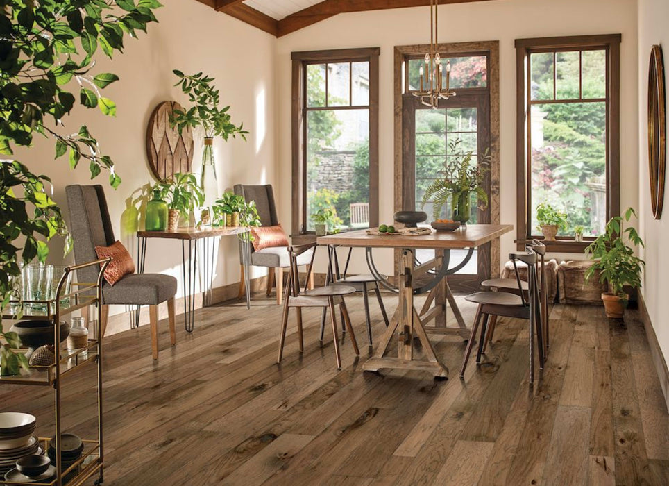 Nature's Canvas Hickory Engineered in Dipped In Honey 4, 5, 6.5"