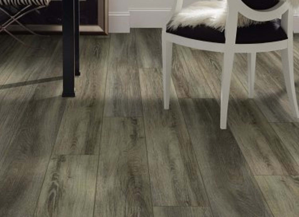 CHARDON LAKES in Delfino