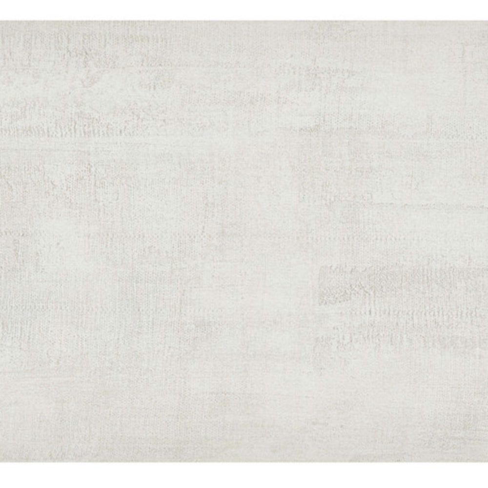 Fray Metal in White Tile