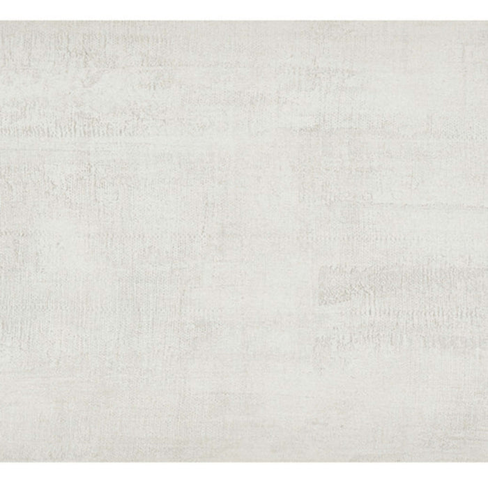 Fray Metal in White Tile