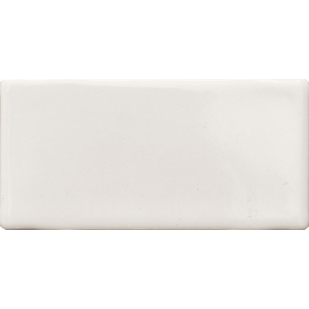 Chicago in Snow White Tile