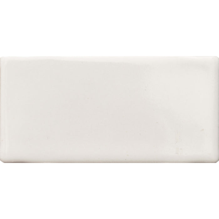 Chicago in Snow White Tile