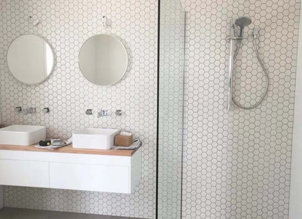 Hexagon in White 2x2