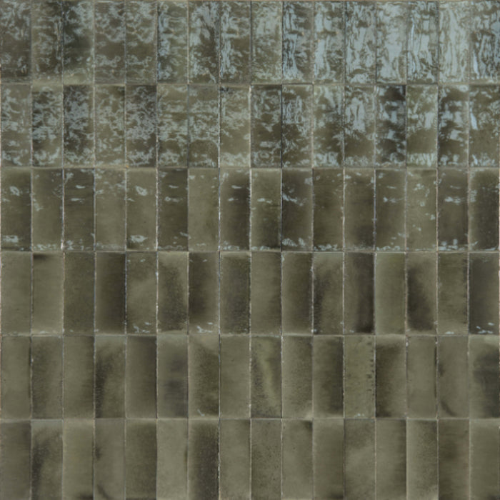 Gleeze in Grigio 3x8 Tile