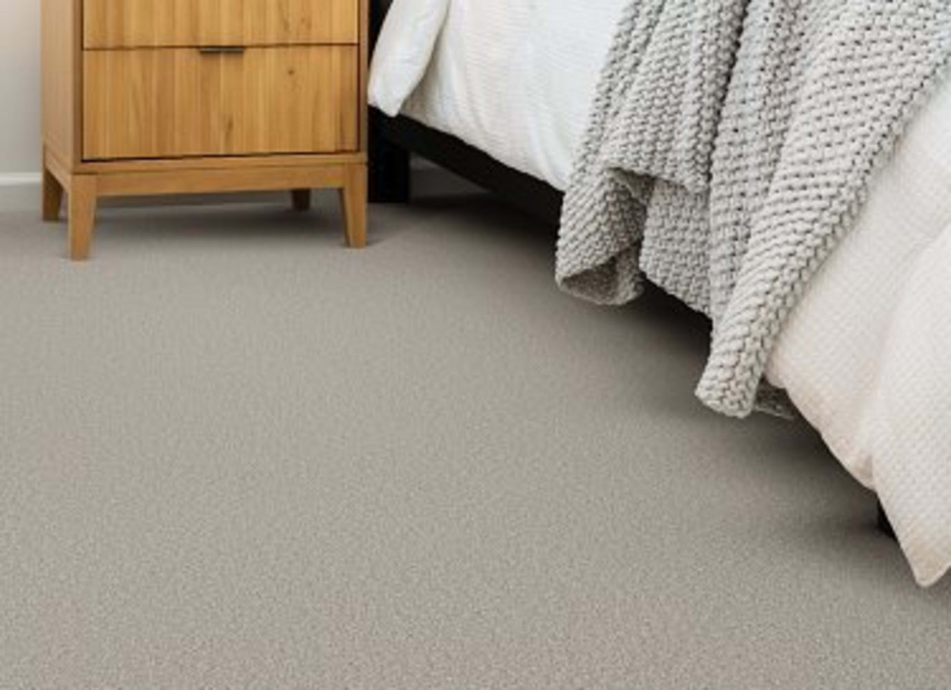 ENCHANTED VISION in Silver Mist Carpet