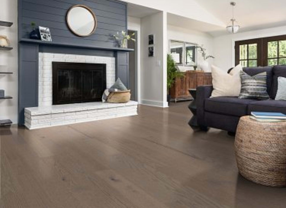 YORKTOWN in Ashen Taupe