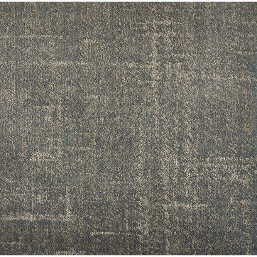 Intercross in Pebble Carpet