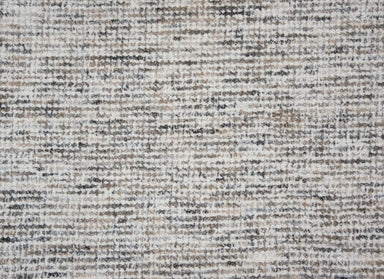 Mariska in Khaki Carpet