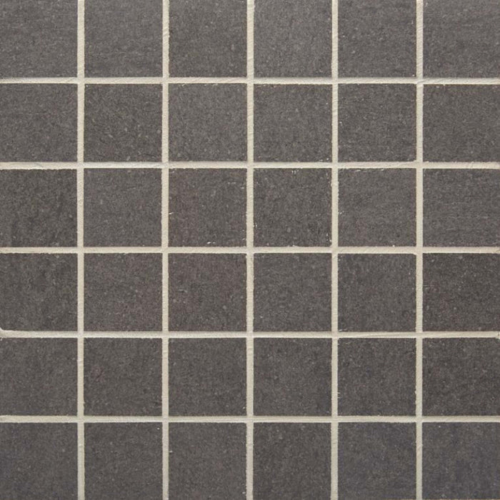 Pave in Nero Mosaic Tile