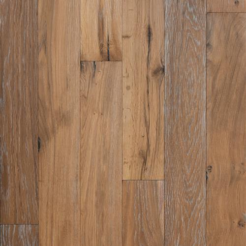 Studio Moderno in Vivaldi Hardwood