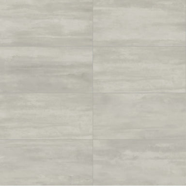 Reflexion in Mercury Tile