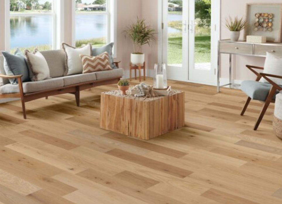 Artisan Living White Oak Engineered in Golden Hue 7"