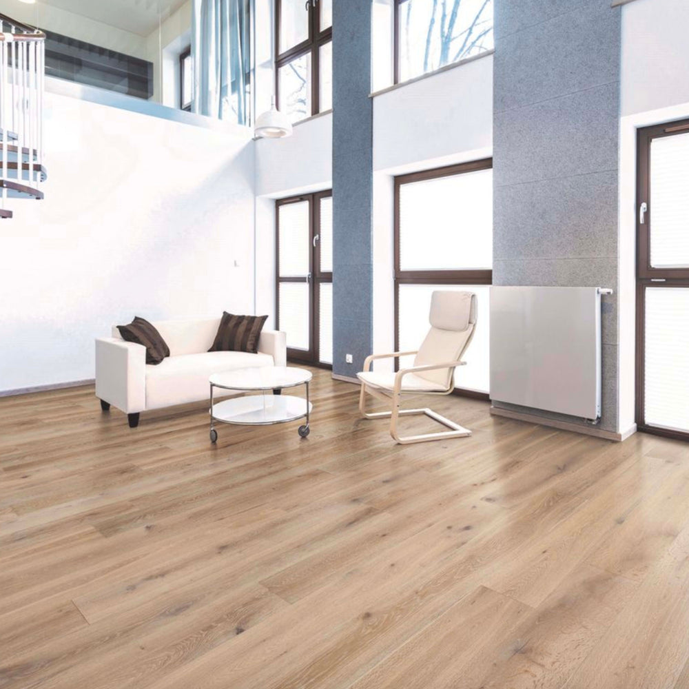 Royale Collection in Windsor Hardwood
