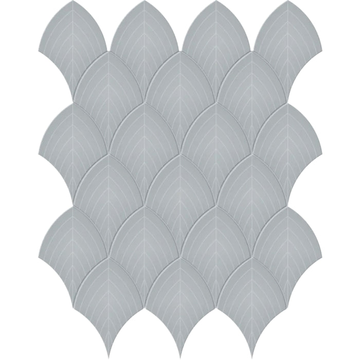 S-Series in Cloud Blue Scallop Tile
