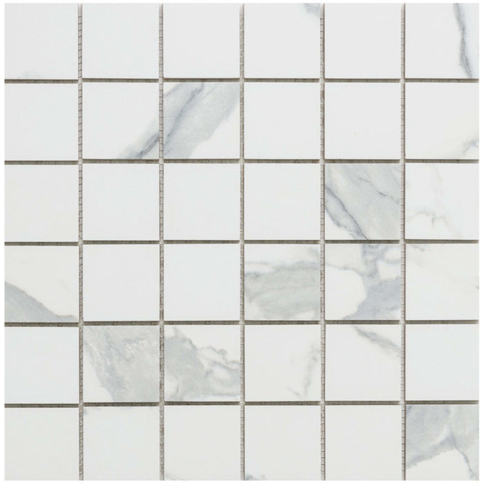 Florencia Silk in Calacatta Mosaic Tile
