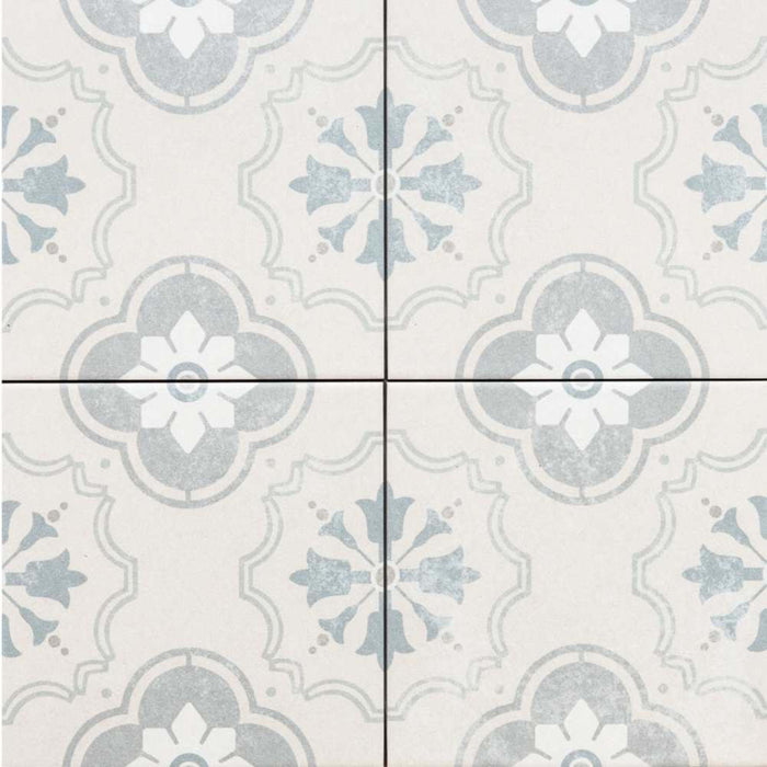 Hamptons Decor in Bridgeham Tile