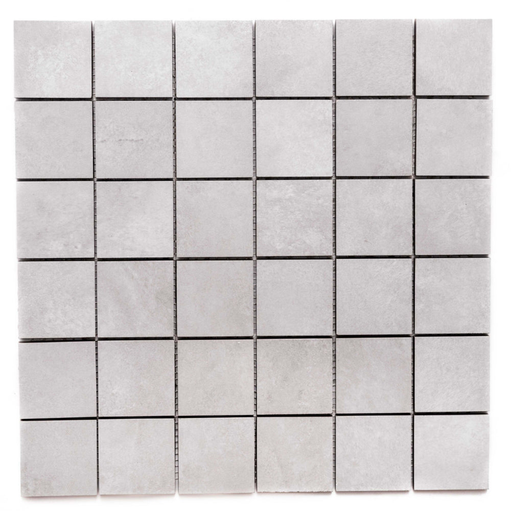 Loft in Gris 2x2 Tile