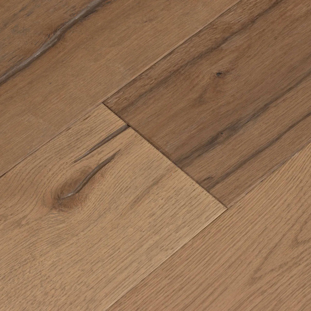 Whiskey & Wine in Reserve Whiskey Hardwood