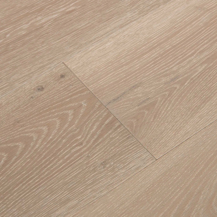 Meritage in Sauvignon Oak Hardwood