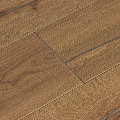 Whiskey & Wine in Spiced Whiskey Hardwood