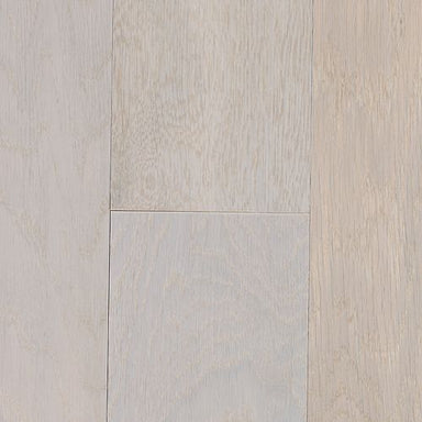 Classic Cafe in Froth Oak Hardwood